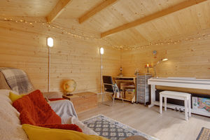 Log Cabin- click for photo gallery